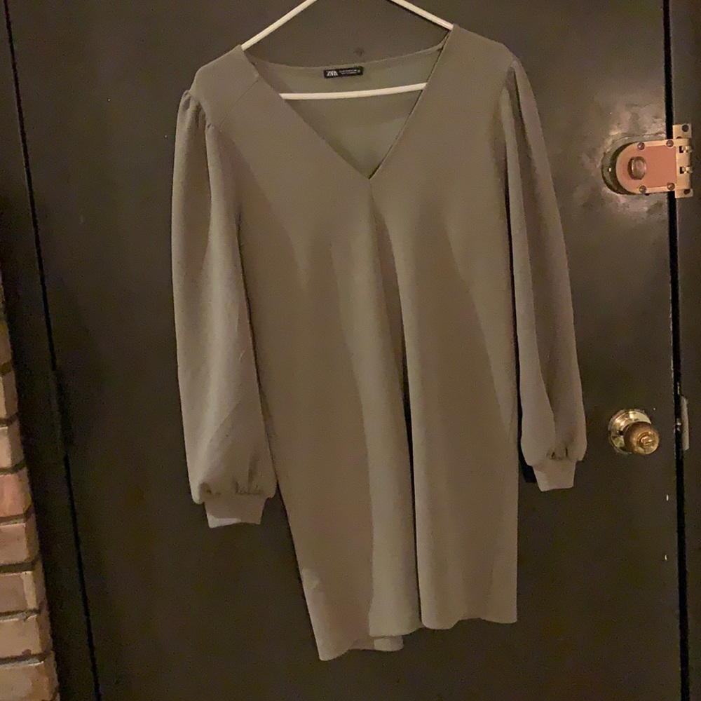 Zara Moss green shoulder puff dress